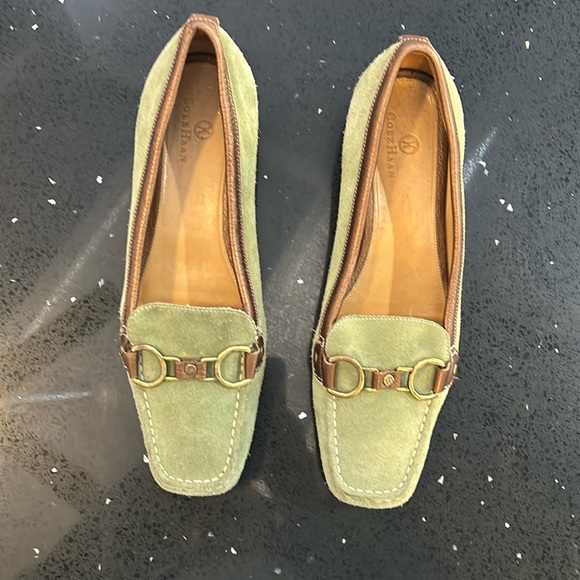 EUC Cole Hann Flats - Picture 1 of 10